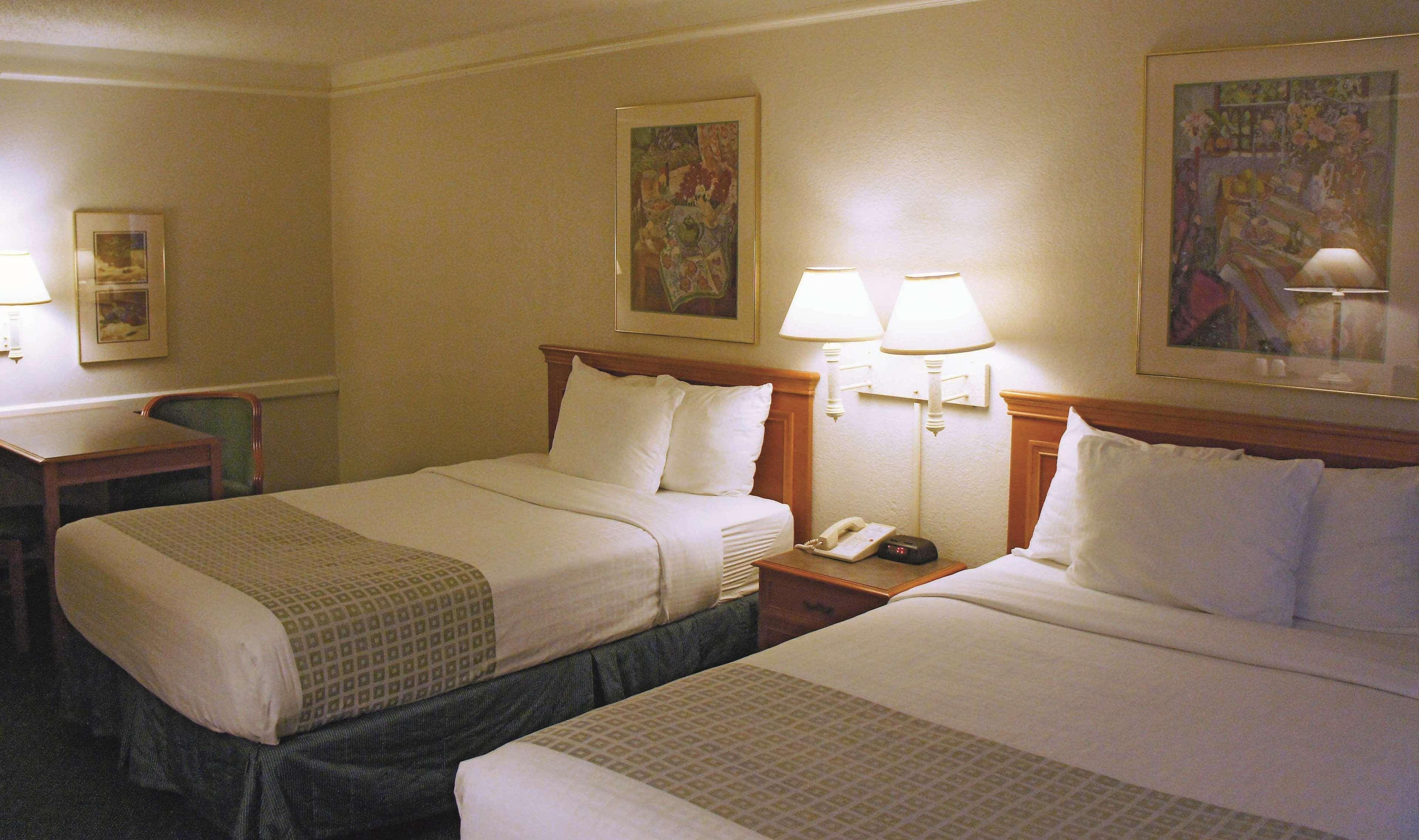 La Quinta Inn By Wyndham Farmington Exteriör bild