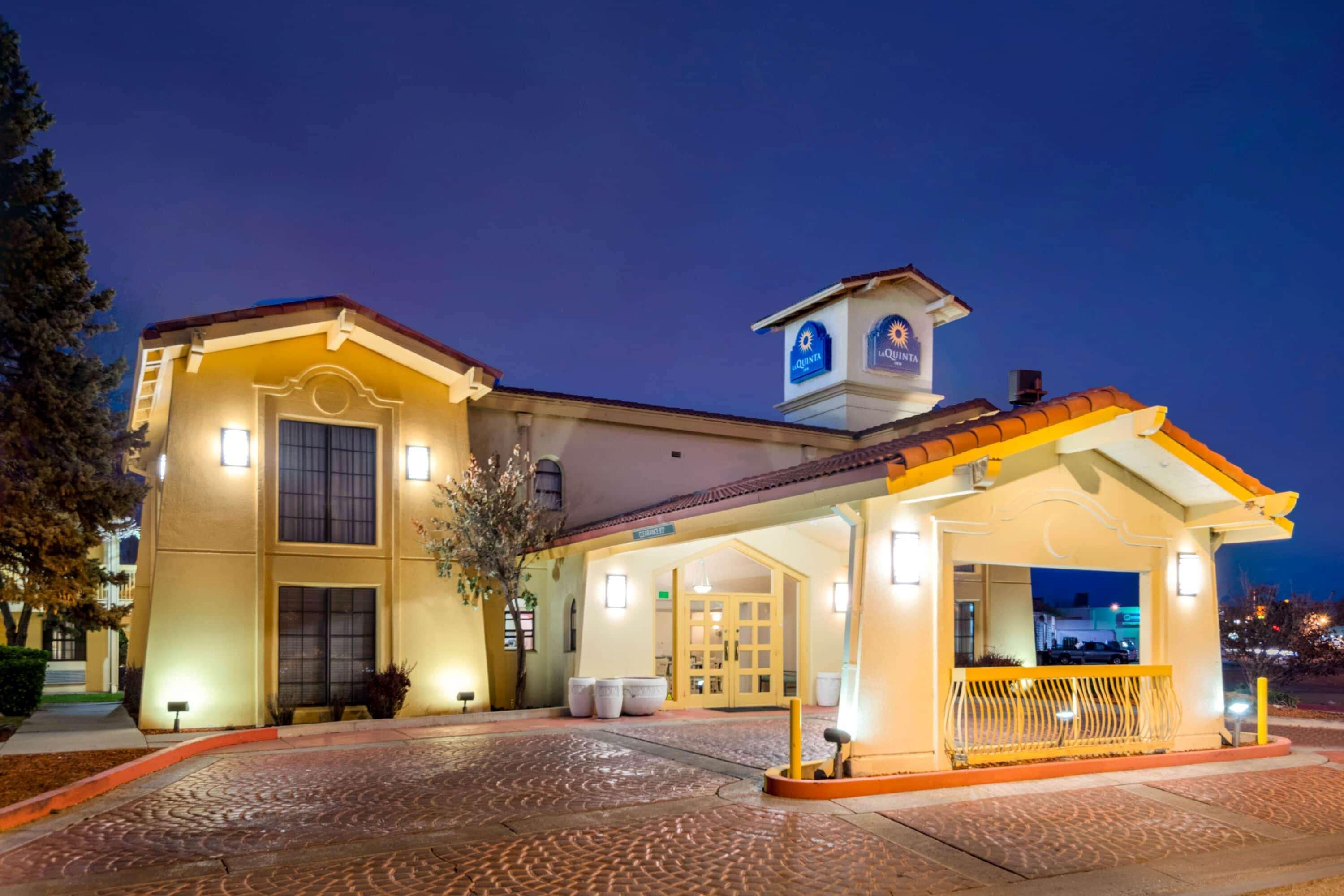 La Quinta Inn By Wyndham Farmington Exteriör bild
