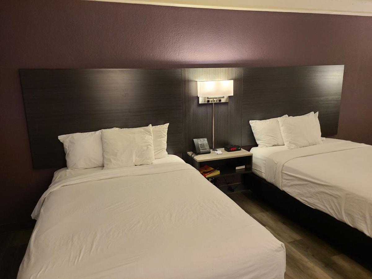 La Quinta Inn By Wyndham Farmington Exteriör bild