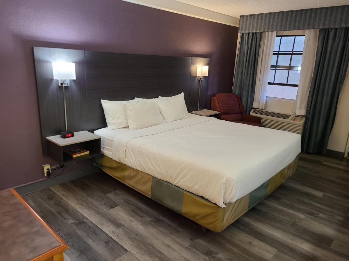 La Quinta Inn By Wyndham Farmington Exteriör bild
